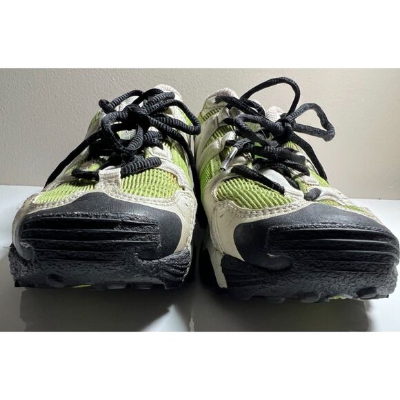 Merrell lime green women's Cruise Trail and Running Shoe. Size 8. - Picture 2 of 9